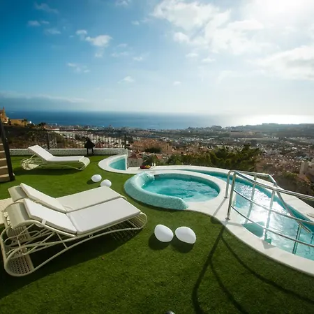 Luxuryvilla Heatedpool Costaadeje Panoramicseaview וילה אדחה
