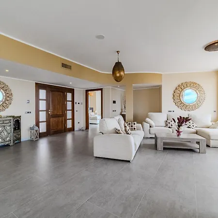 Vila Luxuryvilla Heatedpool Costaadeje Panoramicseaview *