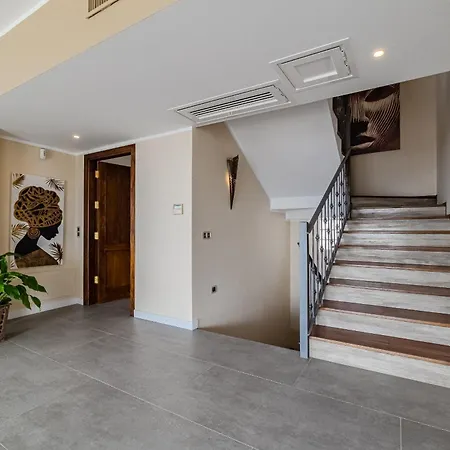 Luxuryvilla Heatedpool Costaadeje Panoramicseaview וילה