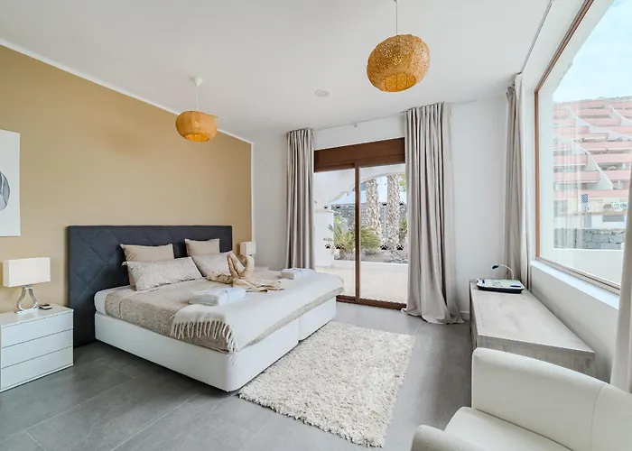 Luxuryvilla Heatedpool Costaadeje Panoramicseaview Вилла