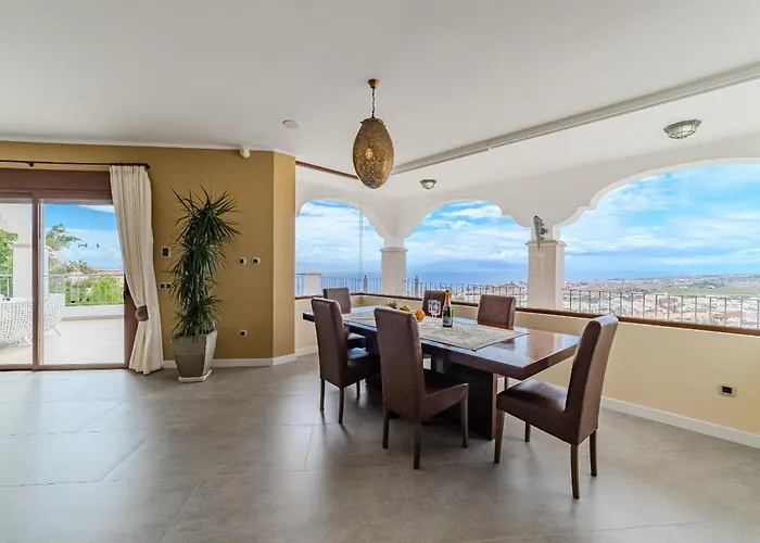 Вилла Luxuryvilla Heatedpool Costaadeje Panoramicseaview *
