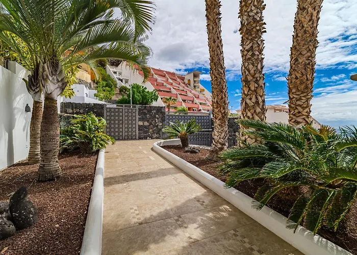 Luxuryvilla Heatedpool Costaadeje Panoramicseaview Вилла Адехе