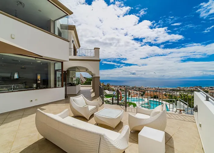 Luxuryvilla Heatedpool Costaadeje Panoramicseaview Вилла Адехе