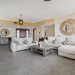 Infinity Atlantic Views Luxury -